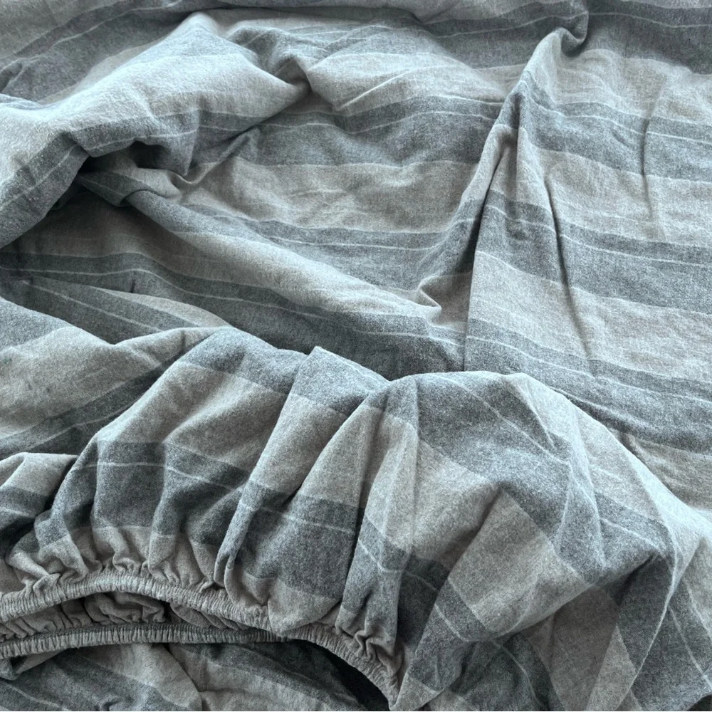 La Rochelle Company Sheet Set